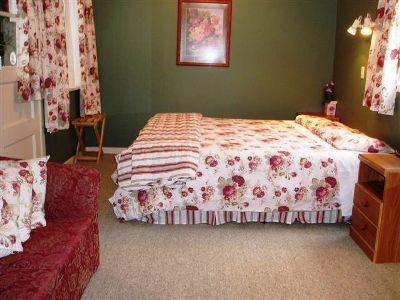 Shakespeare House Bed & Breakfast Te Anau