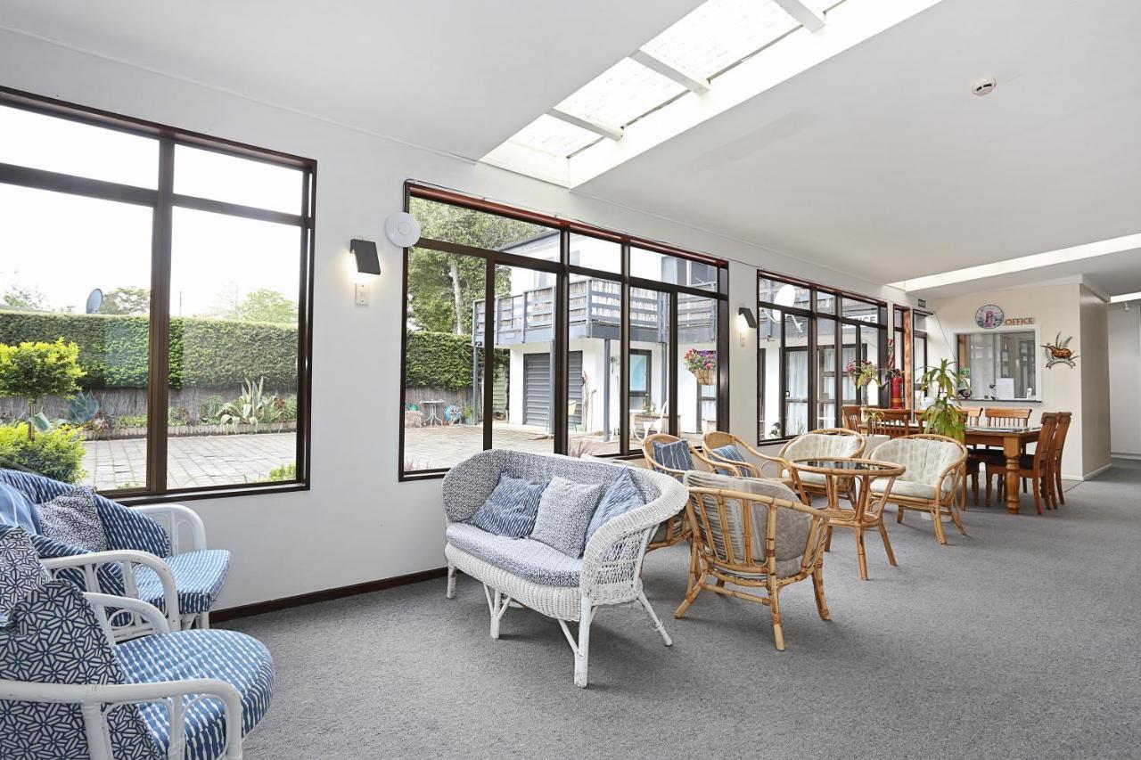 Shakespeare House Bed & Breakfast Te Anau